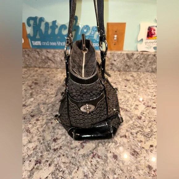 Coach Purse Shoulder Bag - Picture 6 of 16